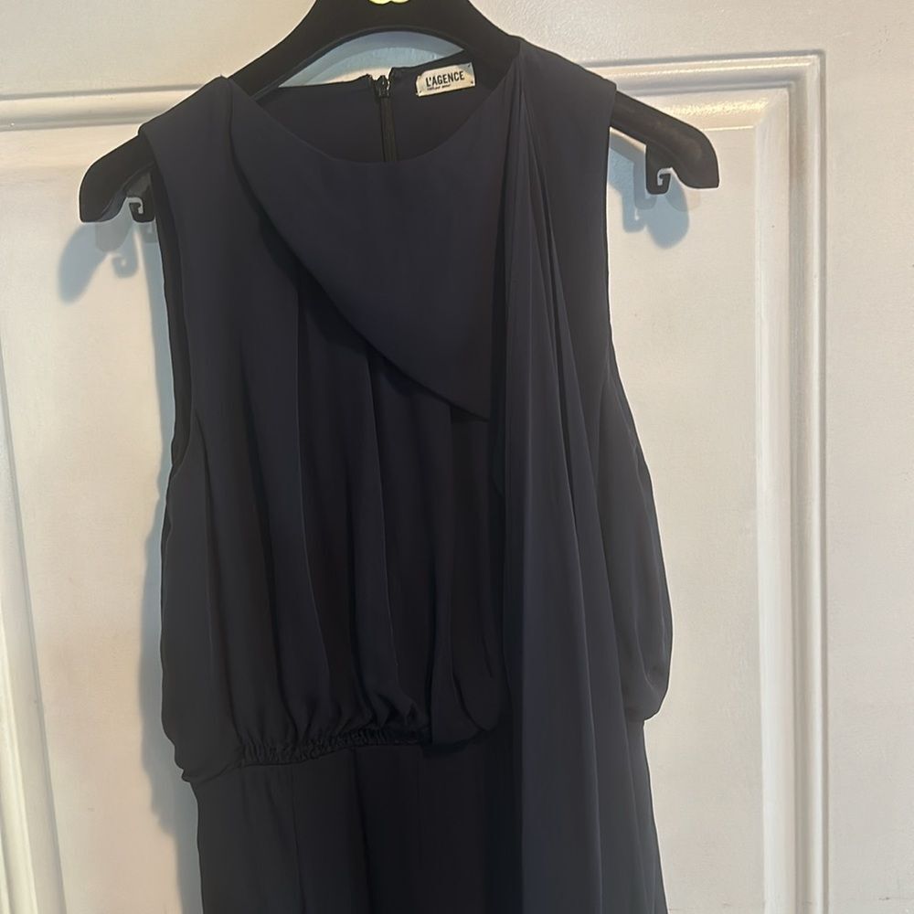 L’agence 100% silk midi scarf draped dress Navy blue Sz 2 Retail $600 luxury - Picture 3 of 8